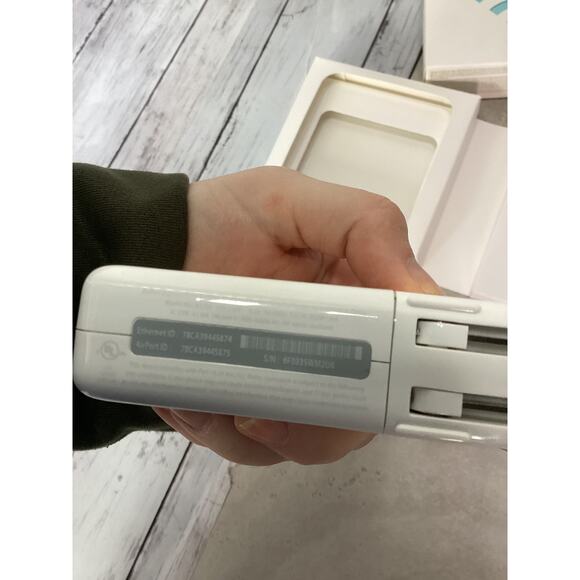 Apple AirPort Express 802.11n Base Station | A1264 (1st Generation) Wifi Router - Picture 2 of 2